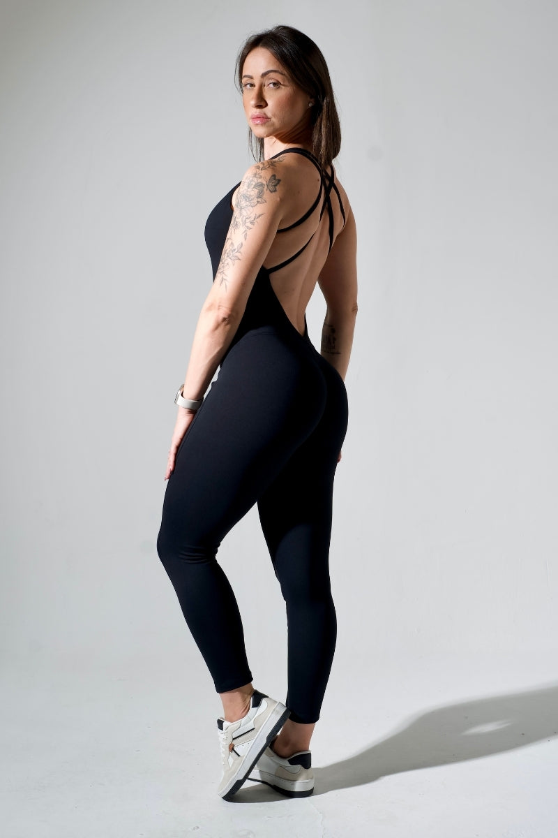 Macacão feminino Curves - com Bojo e levanta bumbum