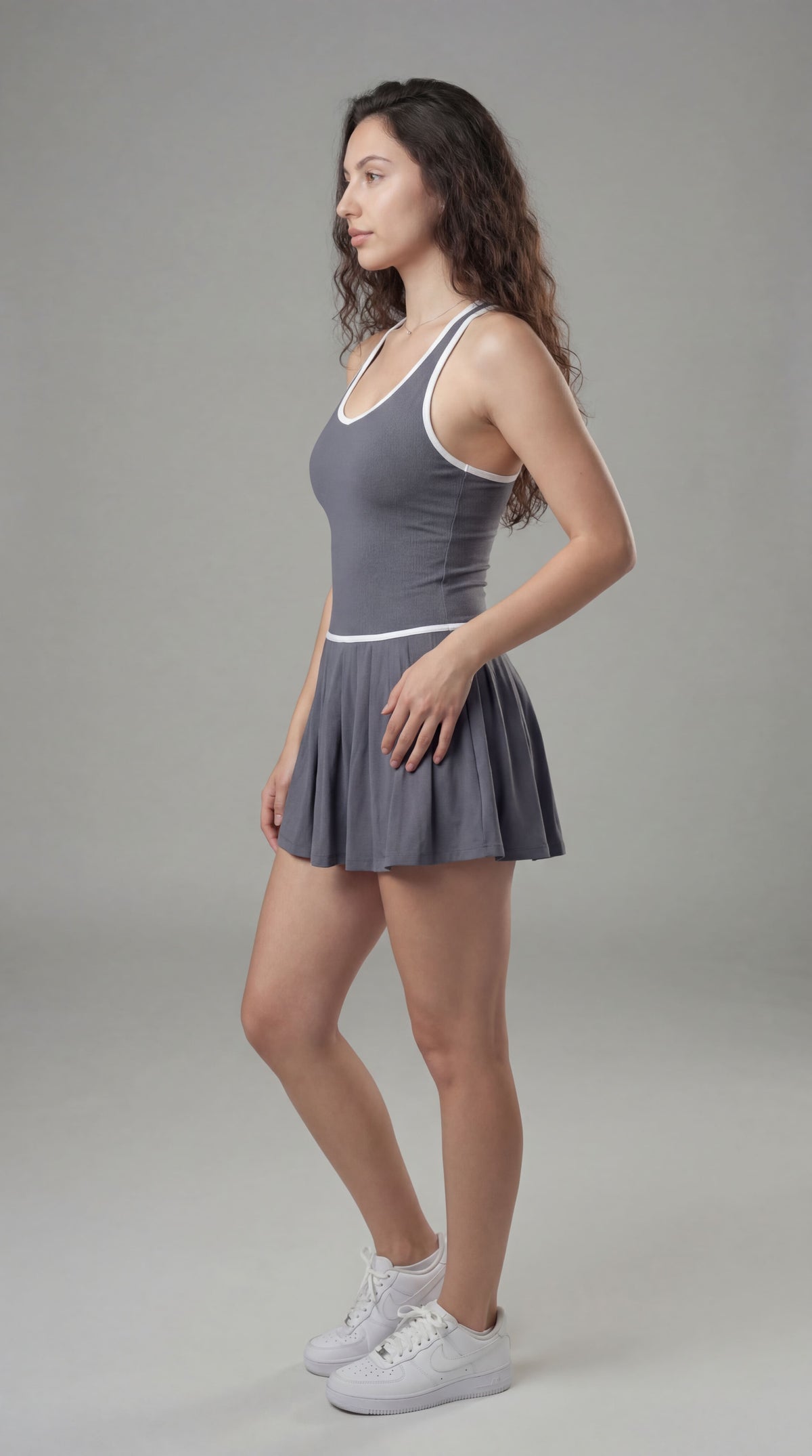 Vestido macaquinho feminino Moviara - com shortinho