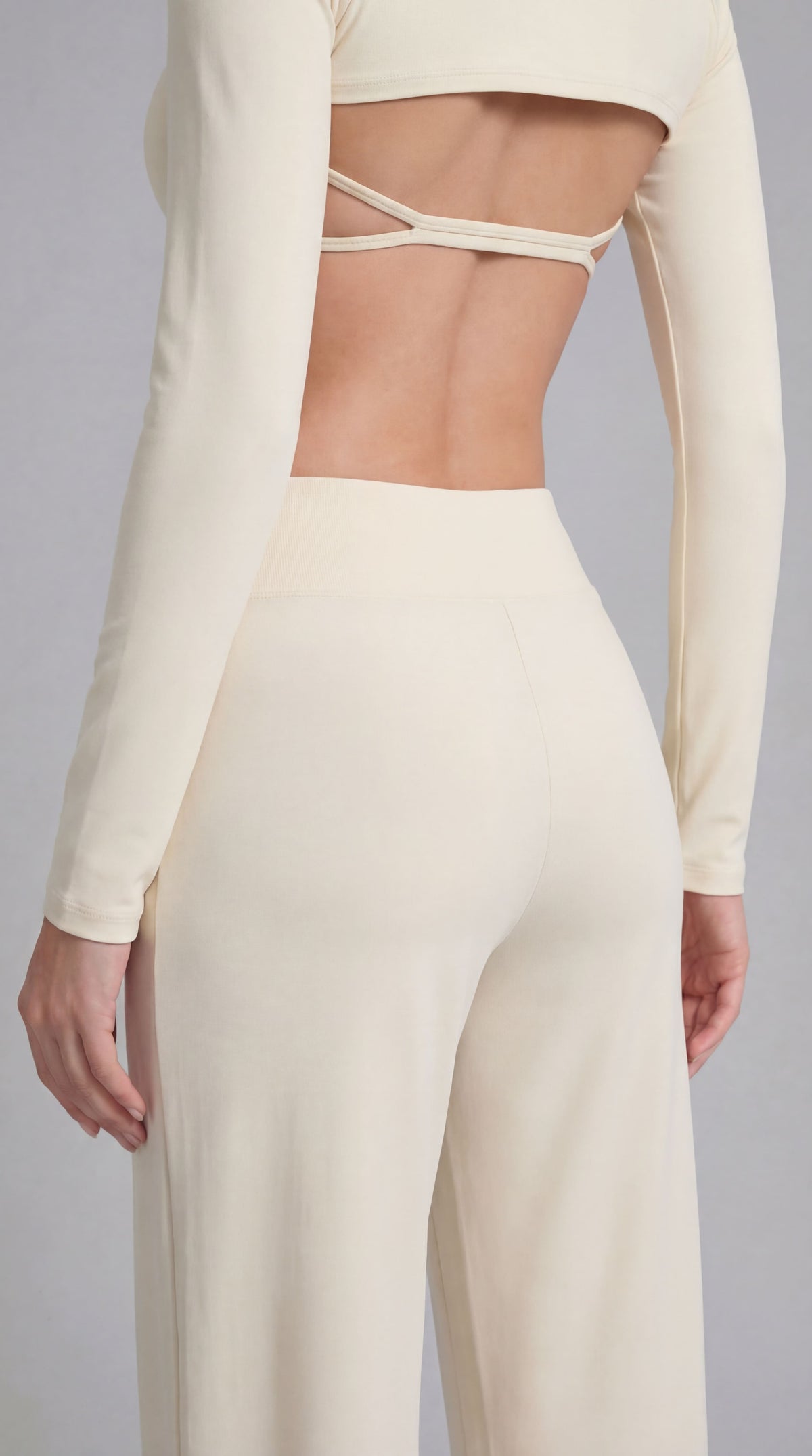 #cor_Off White