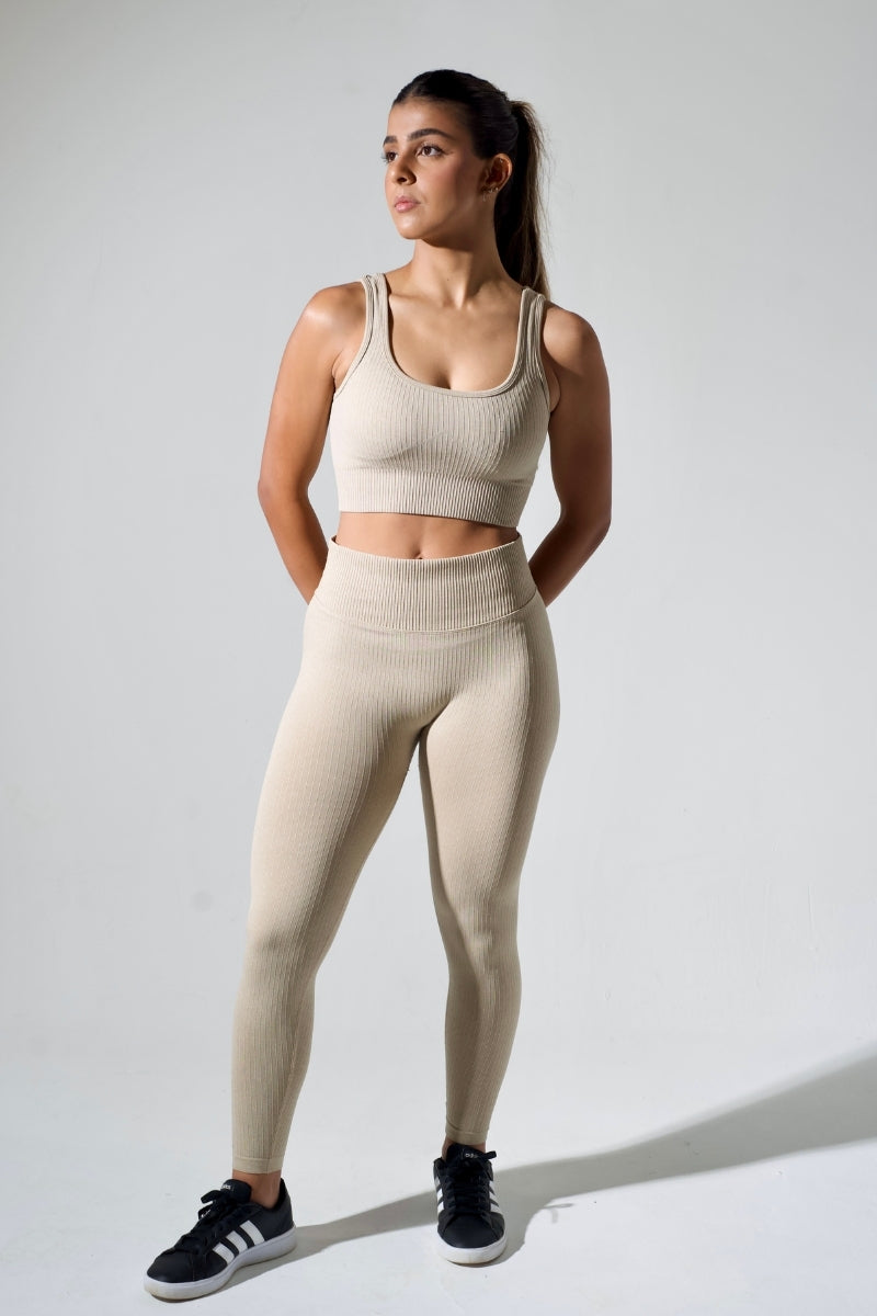 Conjunto feminino de academia Basic